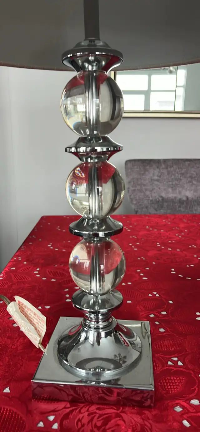 Table Lamp in Indoor Lighting & Fans in Mississauga / Peel Region - Image 3