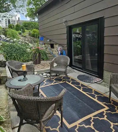 *ROOM FOR RENT IN BEAUTIFUL PAISLEY NEAR BRUCE POWER. *FULLY FURNISHED WITH TV, AIR AND AVAILABLE WE...