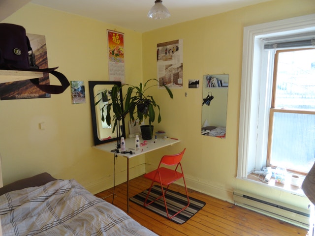 Grand 7 et demi sur 2 étages à partager.TOUT INCLUS centre ville — photo 3