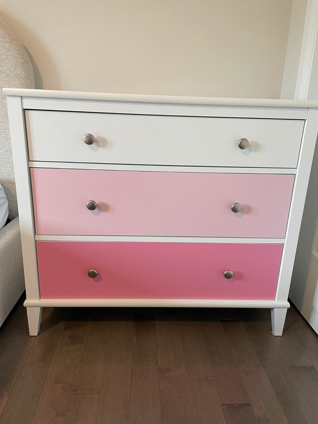 Commode chambre d’enfant dans Commodes et armoires  à Ville de Québec