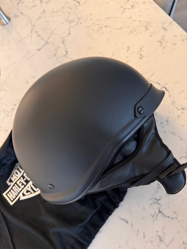 Harley Davidson Half Helmet in Motorcycle Parts & Accessories in London - Image 3
