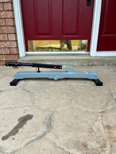 Laminate Floor Cutter (Barely used), View more