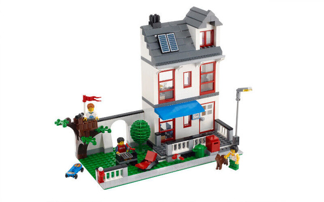 LEGO CITY 8403 CITY HOUSE , BRAND NEW SEALED 2010 dans Jouets et jeux  à Ville de Montréal - Image 2