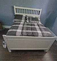 Double bed in solid Pine white frame