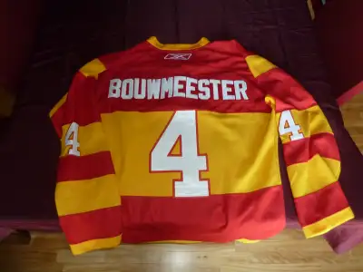 CALGARY FLAMES JERSEY BOUWMEESTER 4, View more