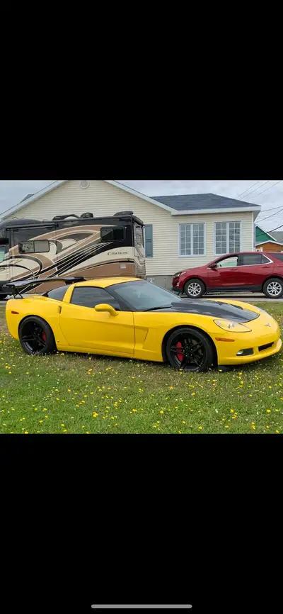 Tu veux faire tourner des têtes? Corvette C6 2008 Américaine seulement 100 modèle comme celle là pro...