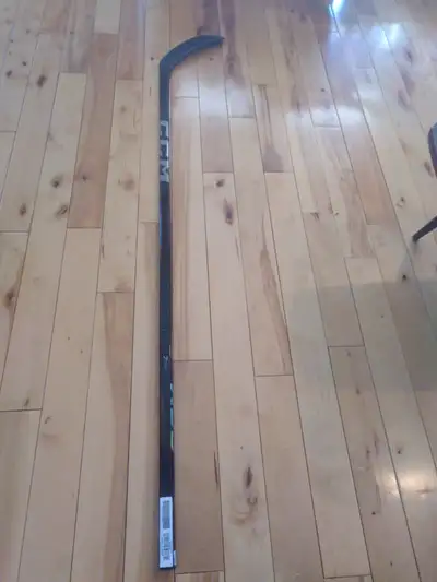 New CCM Jetspeed Chrome FT7 Pro Intermediate stick. Flex65 P28., View more