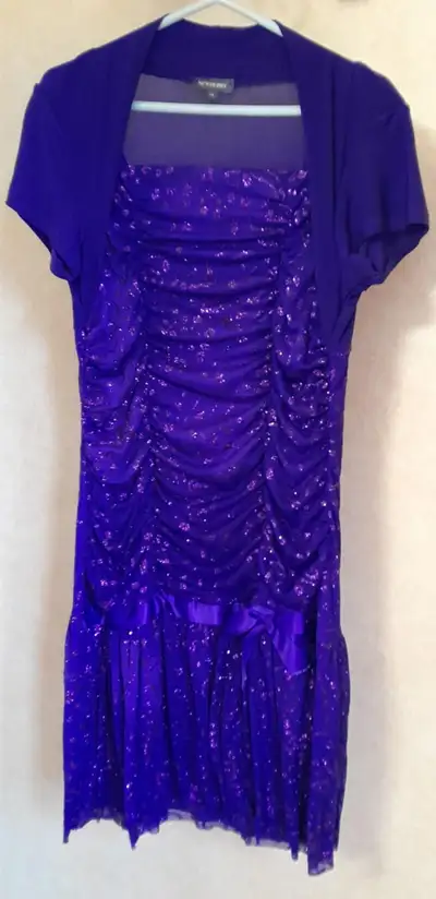 Girls Prom/Party Dress Size 14 - (EUC), View more