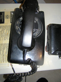 Vintage 1953 Wall Mount Phone Northern Electri                 c