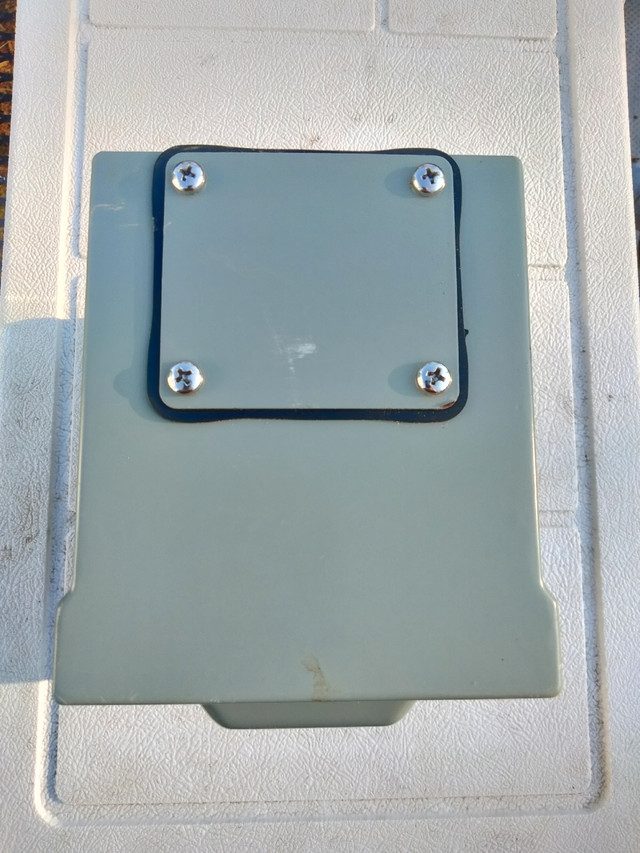 RV Outlet Panel Receptacle NEMA TT-30R in Other in Yarmouth - Image 4