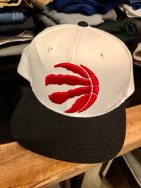 Like New Men's Offical Toronto Raptors Hat