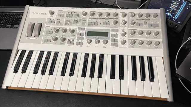 Access Virus TI2 Polar Synthesizer in Pianos & Keyboards in Windsor Region - Image 4