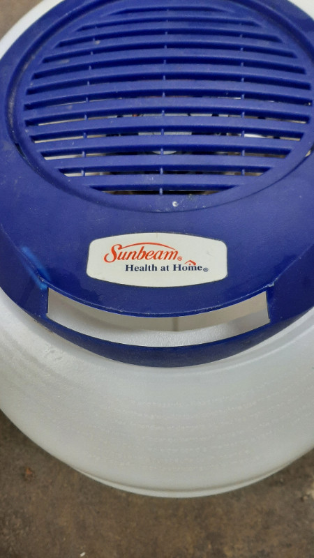 Humidifier Sunbeam - Health at Home in Heaters, Humidifiers & Dehumidifiers in City of Toronto - Image 2