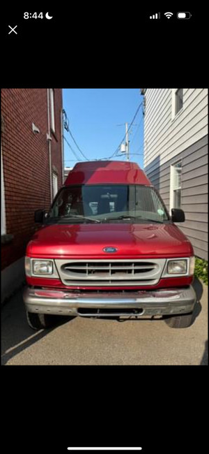 2001 Ford E 350