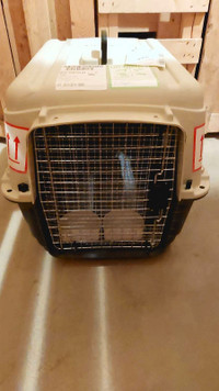 Small/Medium Pet Carrier (Airlines Cargo Approved) 