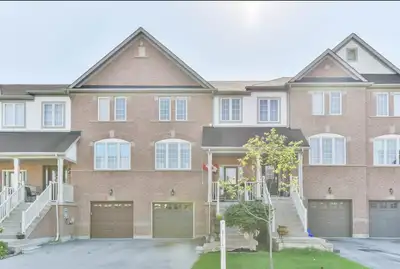## Beautiful & Bright 3-BR Townhouse with Finished Walkout Basement – Highly desirable, family-frien...