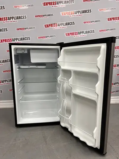 Mini Fridge - Master Chef 4.4 Cu Ft Dimension: H – 34″ W – 20″ D, View more