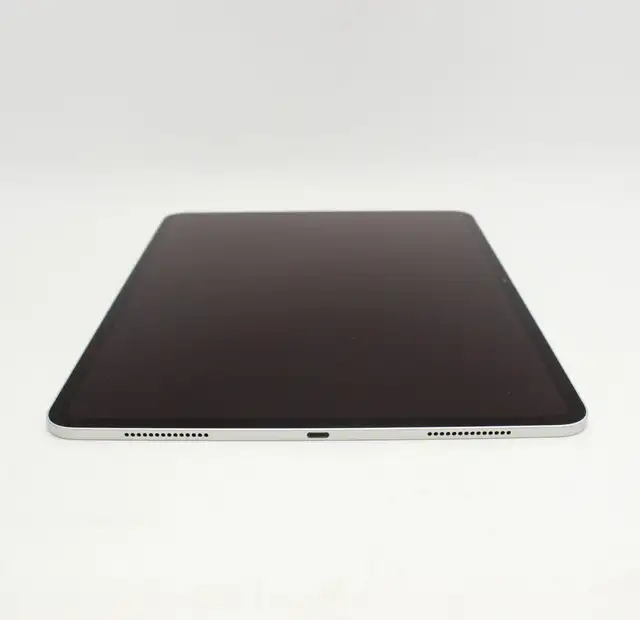 NEW Cellular [M5] iPad Pro 13” 8th Gen 256GB + Warranty! in iPads & Tablets in Ottawa - Image 5