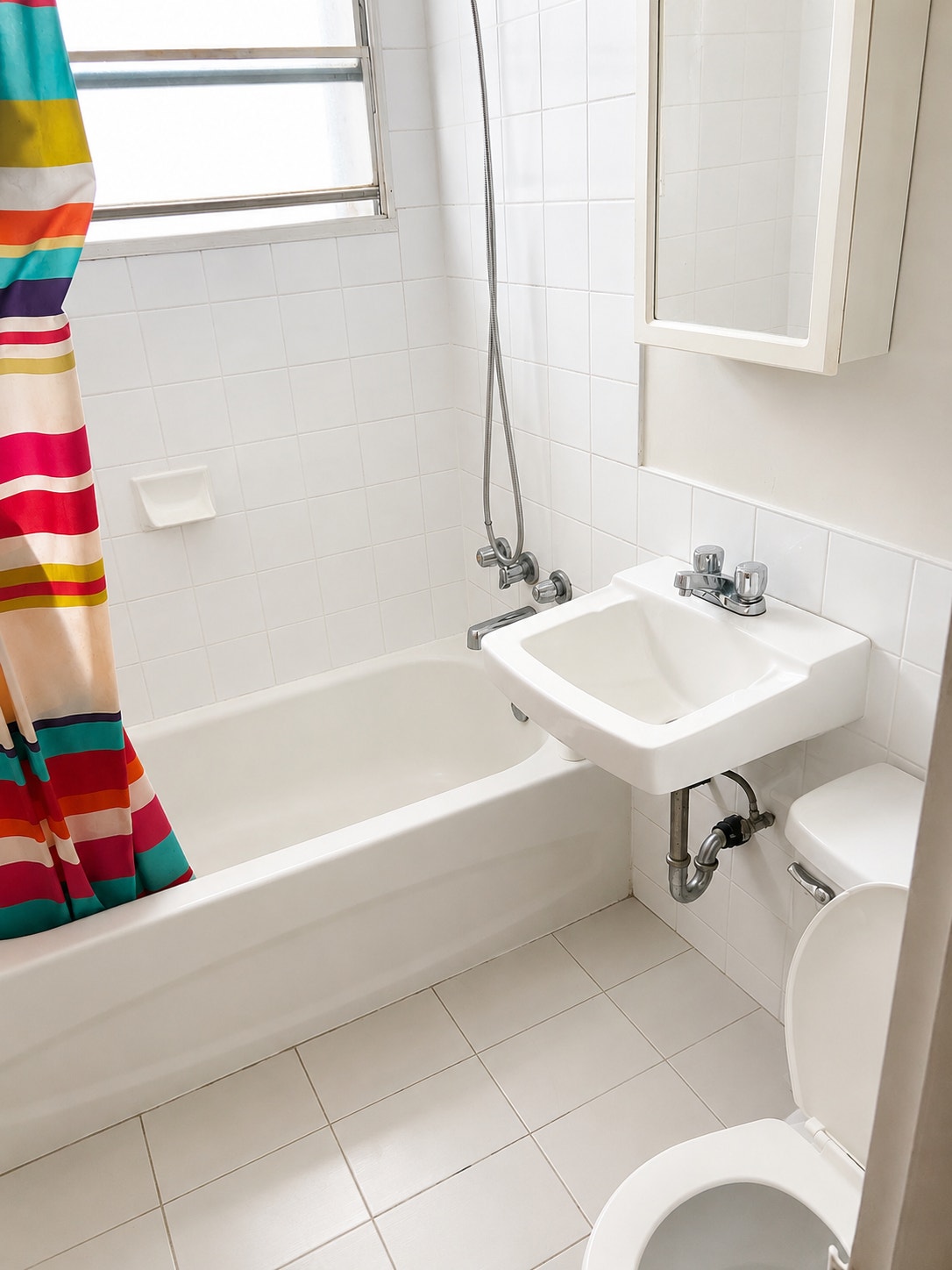Spacious 3 Bedroom (5½) Apartment – Lease Transfer — photo 1