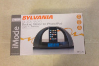 iMode Sylvania Alarm Radio with iPhone/iPod 4 Docking Station