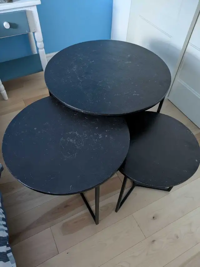 3 nesting round metal tables64520005543683120