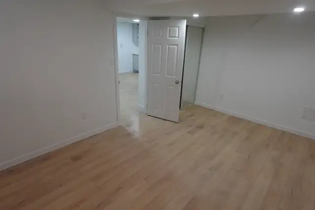 Basement Apartment For Rent (2 bed 1 bath) Mississauga in Long Term Rentals in Mississauga / Peel Region - Image 3