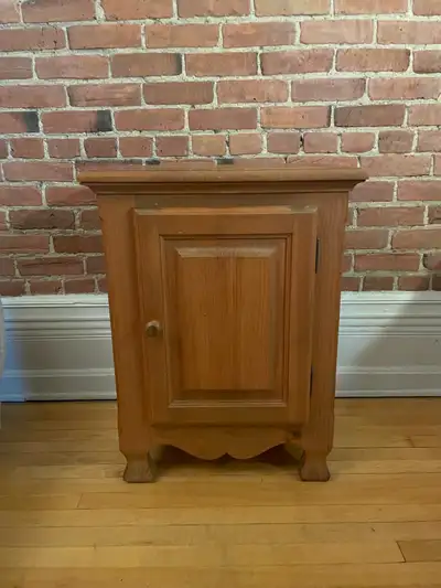 Petit meuble en bois massif / Solid wood nightstand / Style rust, View more