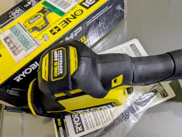 RYOBI PSBRS01 Cordless Reciprocating Saw in Power Tools in Oakville / Halton Region - Image 4