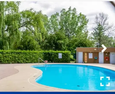 1e Sept. 41/2 St Bruno, PISCINE, GARAGE,CHAUFFAGE INCLUS