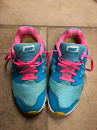 Girls Nike Running Shoes 