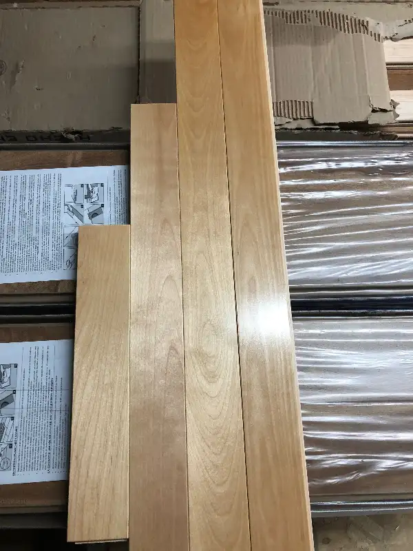 Plancher bois franc canadien in Floors & Walls in Longueuil / South Shore - Image 11