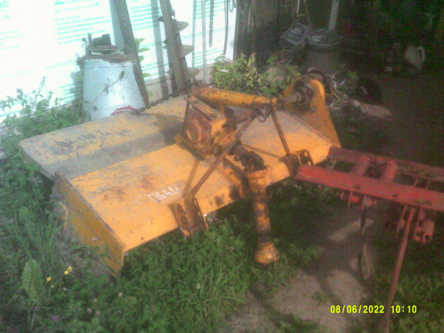 Looking for used til lit rotary tiller for purchase or parts. in Other in Terrace - Image 2