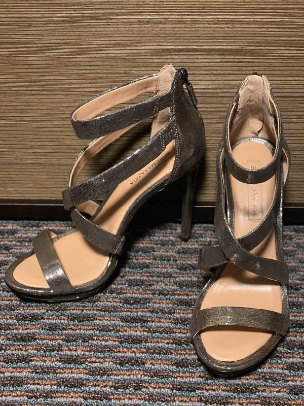 BCBG MAXAZRIA Pewter High Heels w/Box, EXCELLENT Condition $260 in Women's - Shoes in Edmonton - Image 4