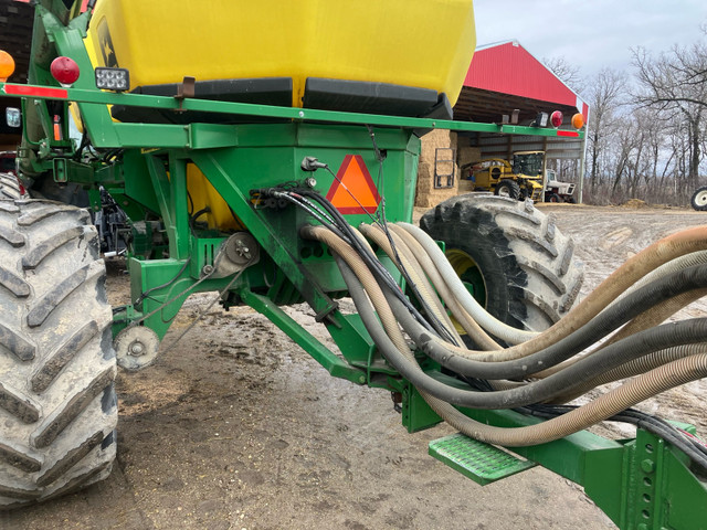 John Deere drill 44 foot in Farming Equipment in Winnipeg - Image 4
