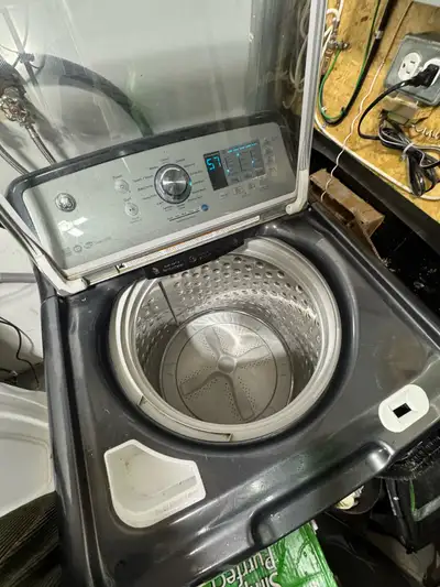 GE Commercial-Grade Top Load Washer – For Repair or Parts, View more