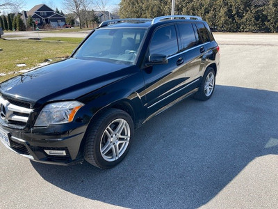 Mercedes GLK 350 in Like new condition.