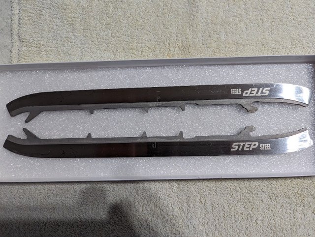 BAUER VERTEXX EDGE 3MM to 4MM conversion Goalie STEP STEEL Size9 dans Hockey  à Ouest de l’Île