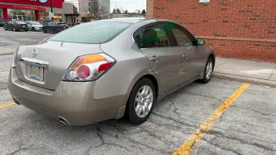 2012 Nissan Altima 2.5 S, Sedan 2.5L I4 FWD CVT Mileage: ~270000km Toronto Downtown