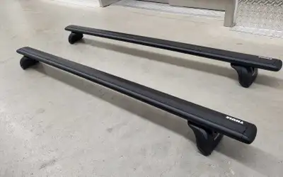 Thule crossbars Hyundai Santa Fe (IMMACULATE), View more