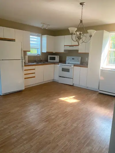 HOUSE FOR RENT