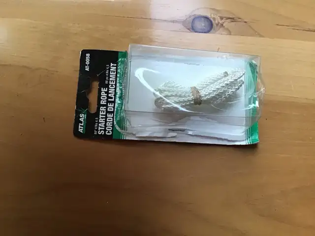 Crank et corde soufleuse + corde chaine Saw in Lawnmowers & Leaf Blowers in Granby - Image 4