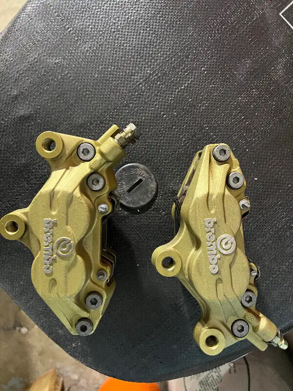 Ducati Brembo brake calipers 748 998 P4 2 pad 65mm axle mount oe in Other in City of Toronto - Image 4