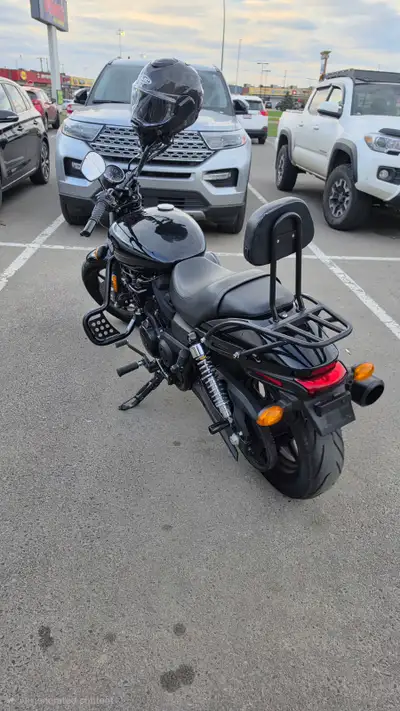 Harley-Davidson Street 500 Year: 2015 Milage 3100 km Rare Black matt Edition Comes with windshield....