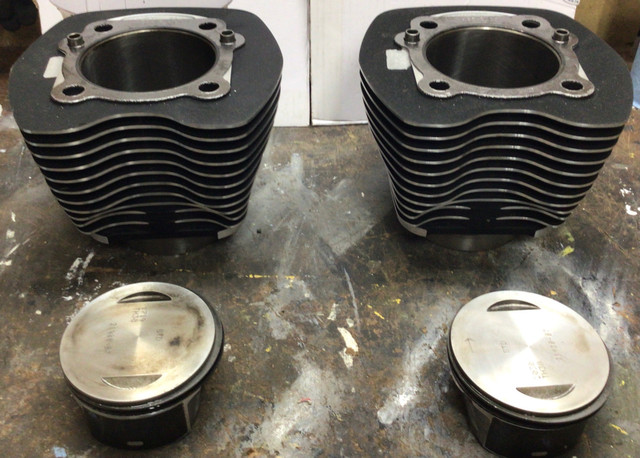 Harley pistons and cylinders  in Motorcycle Parts & Accessories in Dartmouth