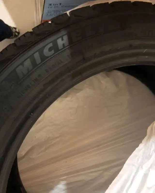 Like-New Michelin X-ICE Winter Tires - 235/45/17 - only 20km! in Tires & Rims in St. John's - Image 3