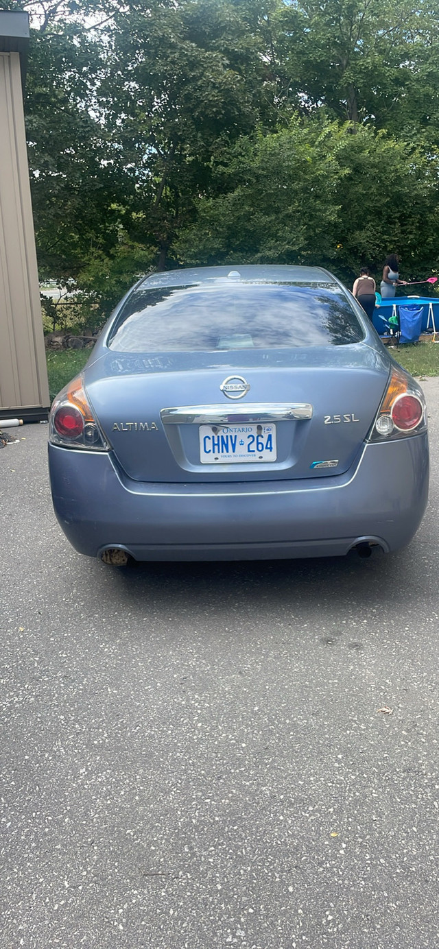 2010 Nissan Altima in Cars & Trucks in Oshawa / Durham Region - Image 3