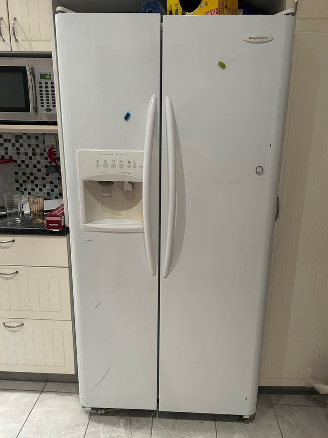 Frigo - réfrigérateur- fridge dans Réfrigérateurs  à Ville de Montréal
