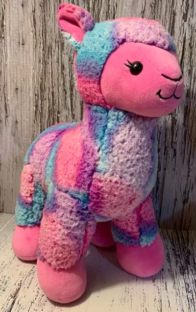 In nice preowned condition Clean Approximately 14” tall So adorable Asking 20$ Willing to ship * pay...
