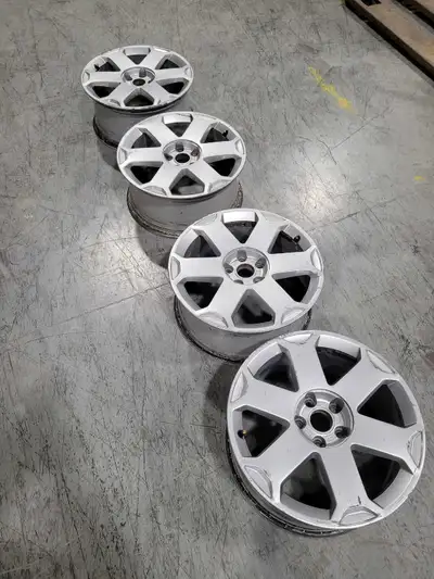 Audi S4 B6 OEM Rims SET OF 5 Wheel Specs: OEM Audi Part # : 8E0 601 025 L Brand: Ronal Color: OEM Si...