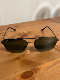 Stylish MAUI JIM LAVA TUBE/786/2M - Perfect Condition!